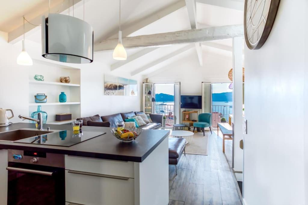 #40 Bright Sea View Suite For 6 2Mins Walk Port & Sea Villefranche-sur-Mer Exterior foto